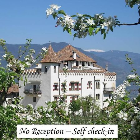 Apartments Schloss Paschbach Аппиано-Сулла-Страда-дель-Вино Экстерьер фото
