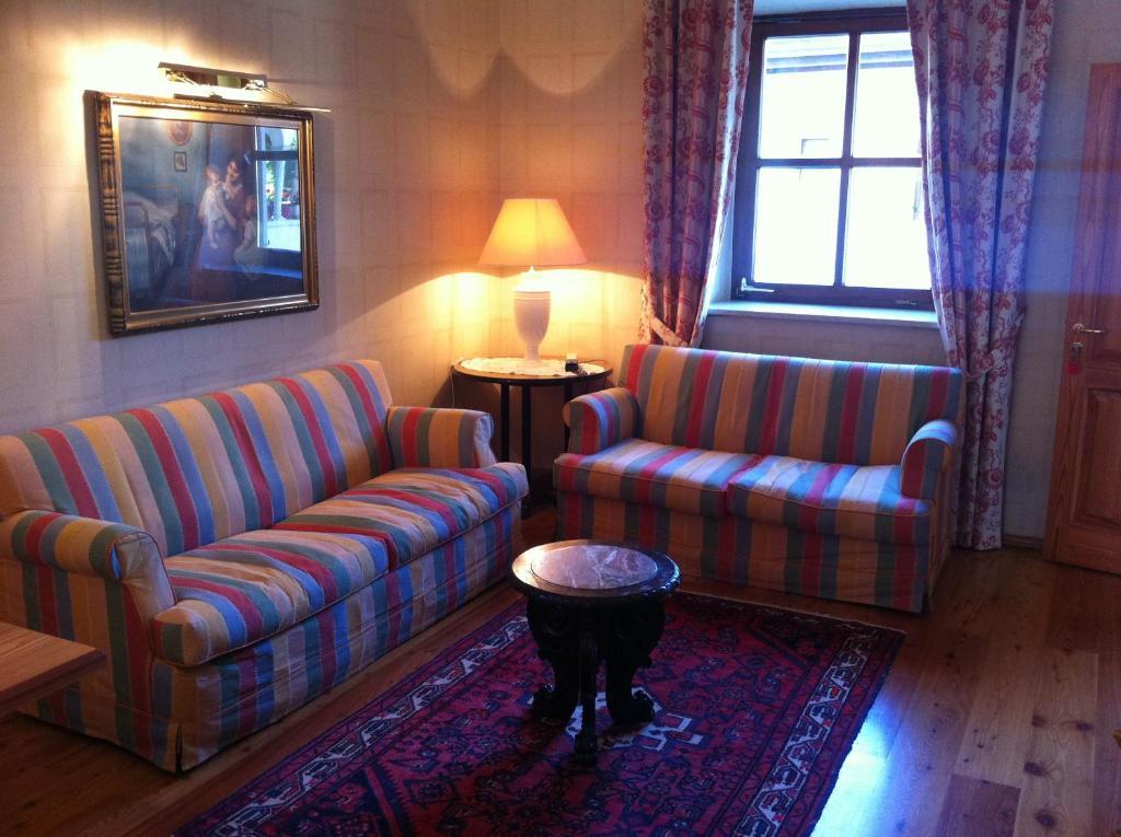 Apartments Schloss Paschbach Аппиано-Сулла-Страда-дель-Вино Номер фото