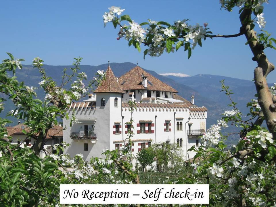 Apartments Schloss Paschbach Аппиано-Сулла-Страда-дель-Вино Экстерьер фото