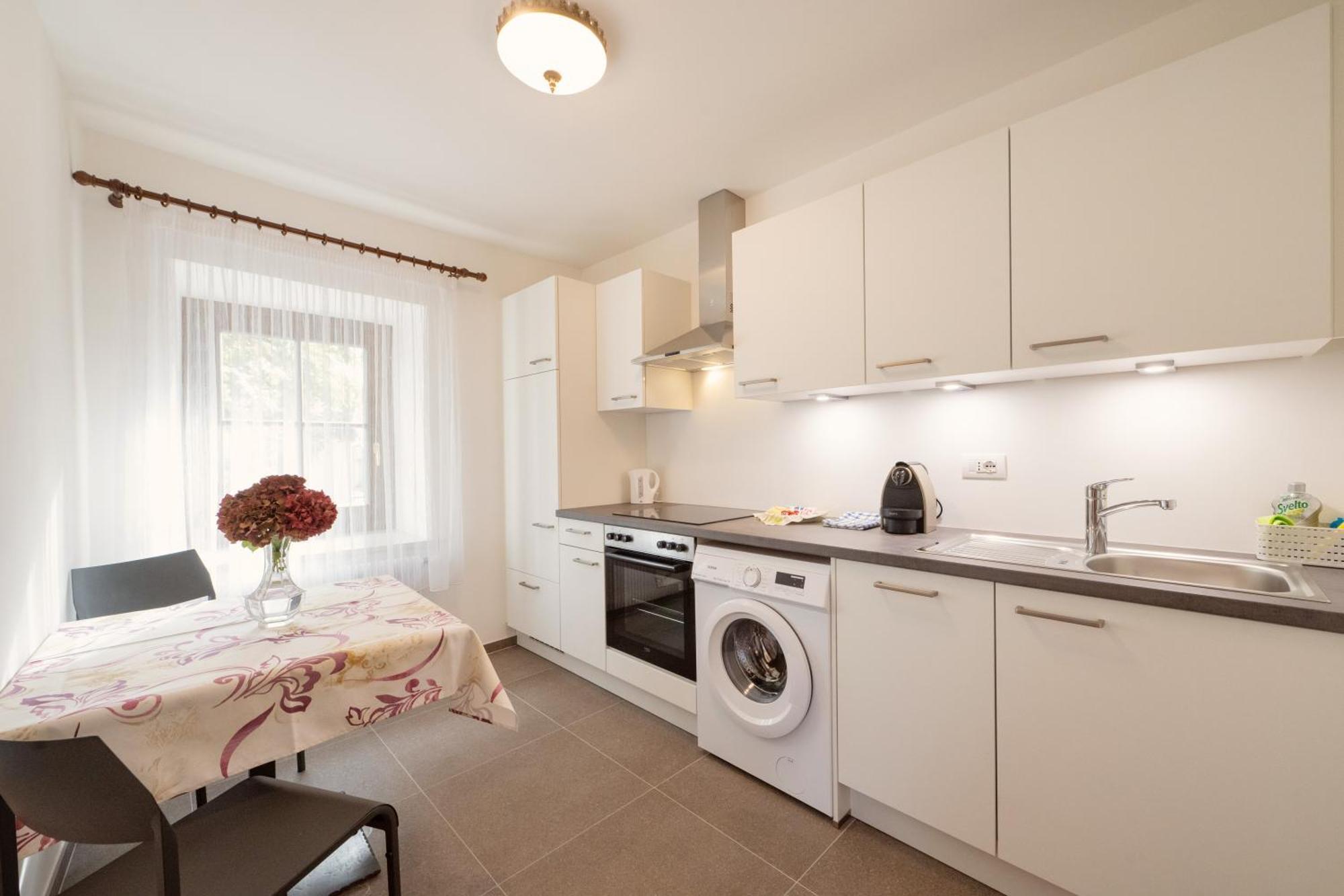Apartments Schloss Paschbach Аппиано-Сулла-Страда-дель-Вино Экстерьер фото