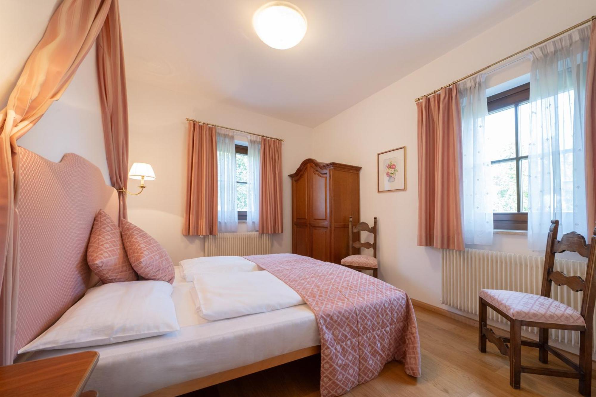 Apartments Schloss Paschbach Аппиано-Сулла-Страда-дель-Вино Экстерьер фото