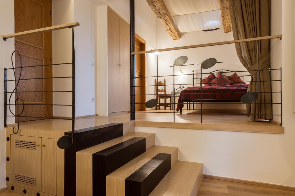 Apartments Schloss Paschbach Аппиано-Сулла-Страда-дель-Вино Экстерьер фото
